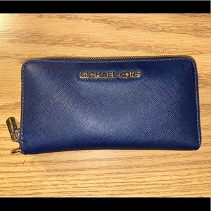 Micheal Kors wallet
